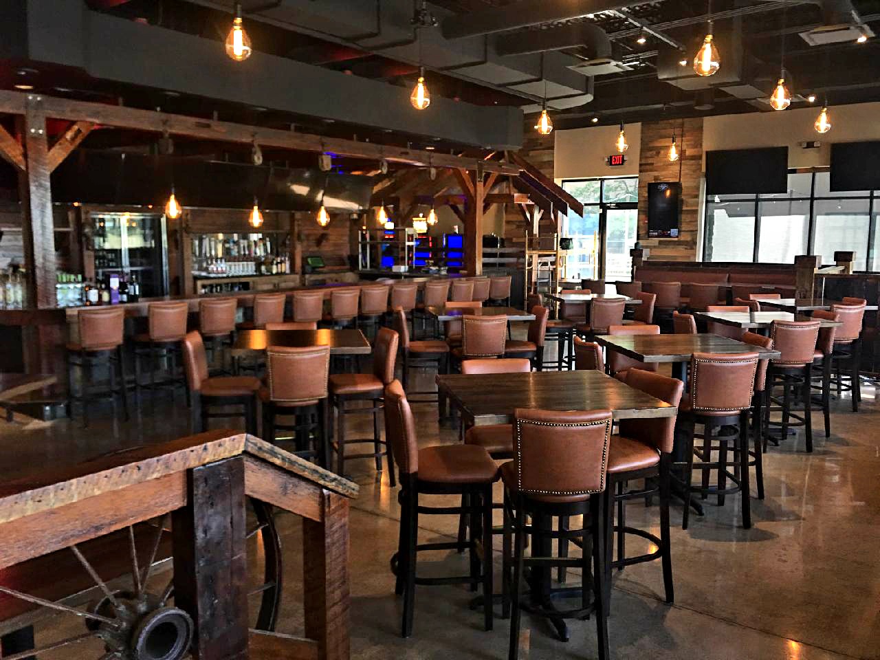 Location Niko s Tavern Elgin